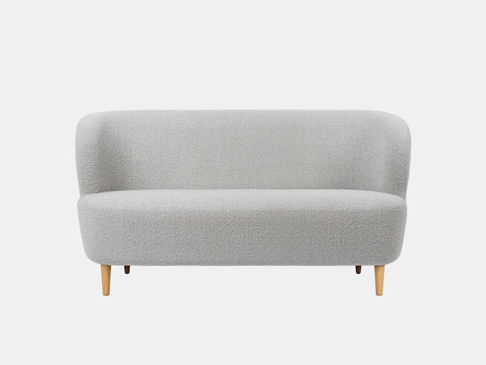 Gubi Stay Sofa 150x70 Oak Dedar Karakorum 004